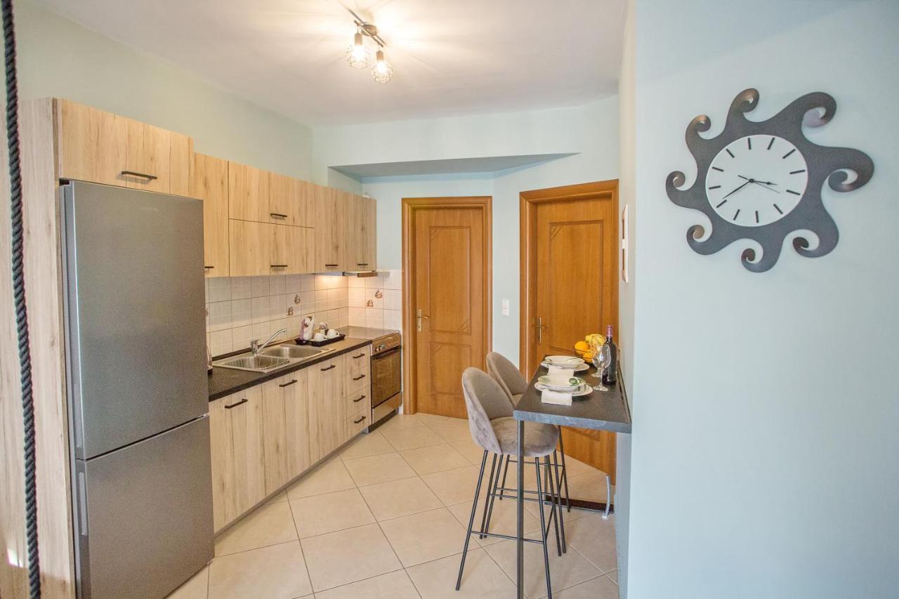 Joy Cozy Apartment Nea Iraklitsa Eksteriør billede
