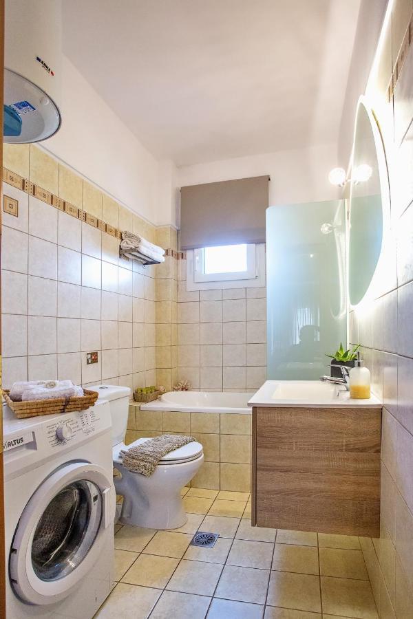 Joy Cozy Apartment Nea Iraklitsa Eksteriør billede